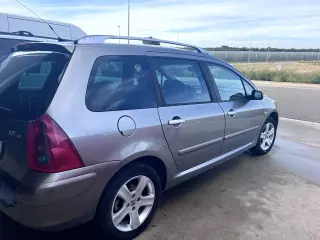 Peugeot 307 Familiar en Venta – Excelente Estado con Techo Panorámico