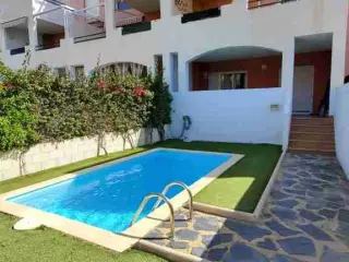 BAJO en PRIMERA LÍNEA de Vera con piscina privada!