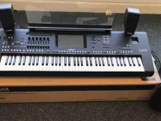 Yamaha Genos, Yamaha PSR-SX900, Korg Pa5X, Korg Pa4X