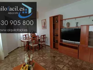 SE ALQUILA PISO EN C/ LEPANTO DE 4 HABITACIONES