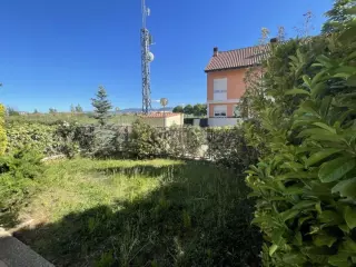 Chalet pareado en venta en Urb. LOS MANZANOS, Cascajos
