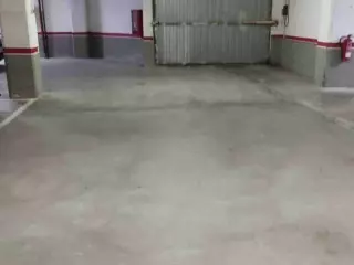 Plaza parking