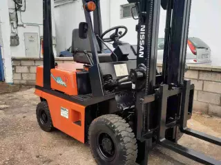 NISSAN COMBUSTIBLE POR MUY POCO