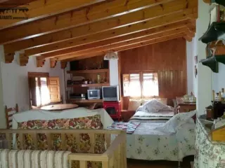CASA EN CHINCHILLA