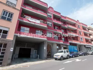 ID-408   Piso grande en segunda planta con ascensor al norte