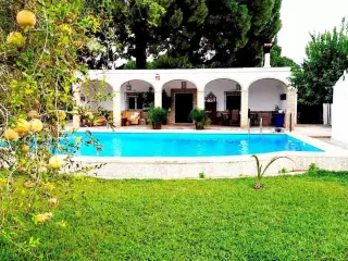 Chalet con piscina cerca de Marchena, Sevilla