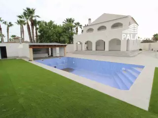 Chalet en venta en Catral
