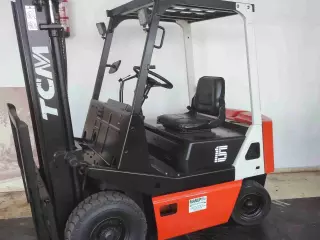 CARRETILLA ELEVADORA TCM POR MUY POCO
