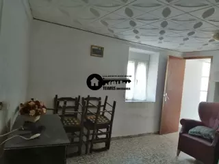 CASA EN EL SALOBRAL CON 195 METROS DE TERRENO
