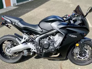Bicicleta deportiva Honda 2016 CBR 650F ABS