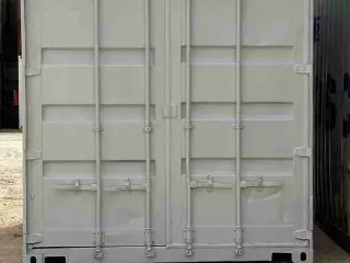 CONTENEDOR MARÍTIMO 10' **RECIÉN PINTADOS**