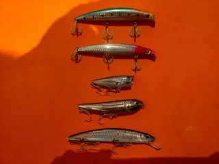 Lote de 5 señuelos artificiales A Estrenar
