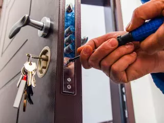 MOBE  CERRAJEROS DE CONFIANZA 24 H