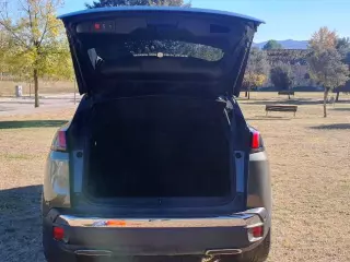 PEUGEOT 3008 GT