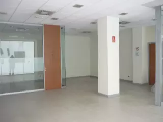 Alquilo un local comercual