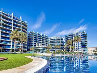 Apartamento en residencial de lujo SeaSenses con únicas vistas panorámicas al mar !!!