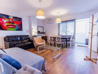 SE ALQUILA POR DIAS APARTAMENTO DE 3 HABITACIONES 2 BAÑOS  DE LA PLAYA DEL CURA EN TORREVIEJA