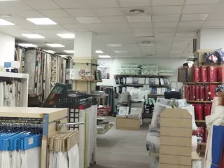 Alquilo un local comercial