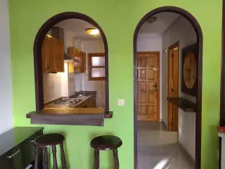 SE ALQUILA ESTUDIO CON PISCINA COMUNITARIA EN PLAYA DEL CURA EN TORREVIEJA (ALICANTE)