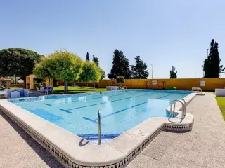 Bungalow en Torrevieja, zona Doña Inés - Oportunidad a Reformar
