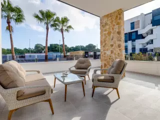 APARTAMENTO DE 2 HABITACIONES 2 BAÑOS EN URBANIZACION CON PISCINA COMUNITARIA