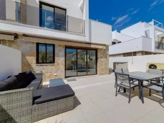 ADOSADO DE 3 HABITACIONES 2 BAÑOS EN ORIHUELA COSTA ( LOMAS DE CABO ROIG)