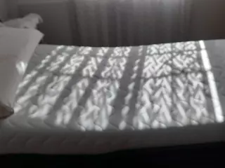 Cama para personas con movilidad reducida