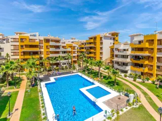 APARTAMENTO EN PUNTA PRIMA (ORIHUELA COSTA) 2 HABITACIONES. 2 BAÑOS. GARAJE+TRASTERO.