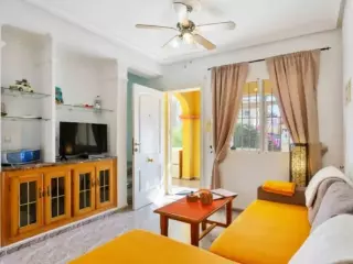 ADOSADO DE  2 HABITACIONES 1 BAÑO EN ORIHUELA COSTA ( LOMAS DE CABO ROIG )