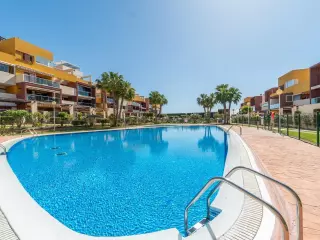 Ático de 2 habitaciones 1 baño en Playa Flamenca (Orihuela costa )