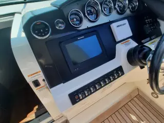 Searay 370 Venture