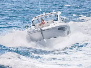 Sealine S330 (NEW) - Sky View