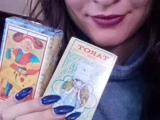 Lectura de tarot, constelaciones familiares y trabajos