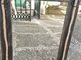 Se vende cuadros y espejos 5€ cada uno, para adornar viviend
