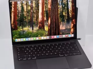 Apple MacBook Pro 14-inch M4, MacBook Pro 14-inch M4 Pro