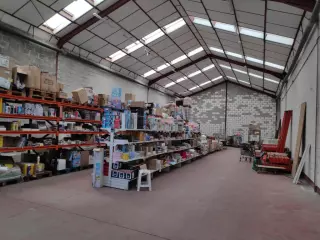 Se alquila Nave Industrial 550m2 totalmente acondicionada