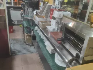 Se traspasa confiteria