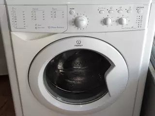 lavadora Indesit 6 kilos