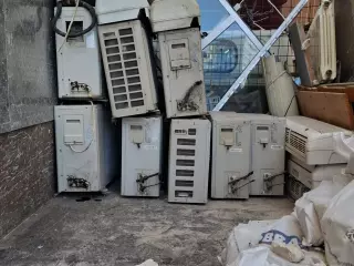 Se recoge todo tipo de chatarra y se hacen limpiezas