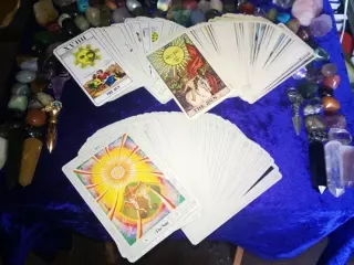 Videncia Real y Tarot con Juan Roucam – Respuestas Claras y Sin Mentiras