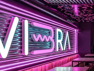 Letras corporeas huecas aluminio luz frontal