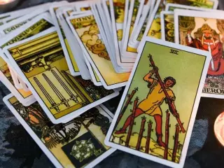TAROT ONLINE