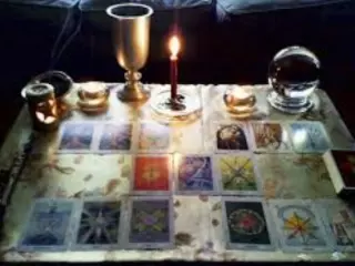 Tarot en Valladolid – Tiradas de Amor, Trabajo y Pareja con Videncia Honesta