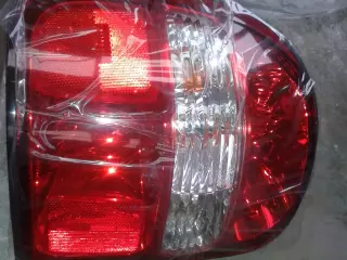 PILOTO TRASERO IZQUIERDO KIA SPORTAJE 0K08G51160A