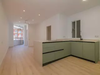 SUELOS DE MADERAS LAMINADOS VINILOS SPC