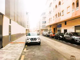 Alquiler local 140 en construcción Torrevieja