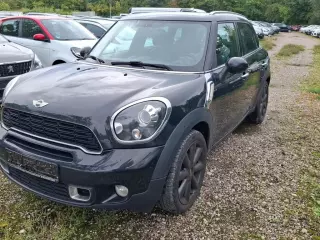 MINI COOPER S COUNTRYMAN ALL4 JCW (2014)