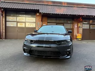 DODGE CHARGER V6 SRT