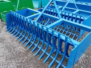 TRAÍLLA DESPEDREGADORA NUEVA DE 2.20 M.  – Trajilla PARA QUI