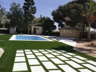 Instalar césped artificial en Alicante
